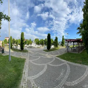 Lord Sophia فندق
